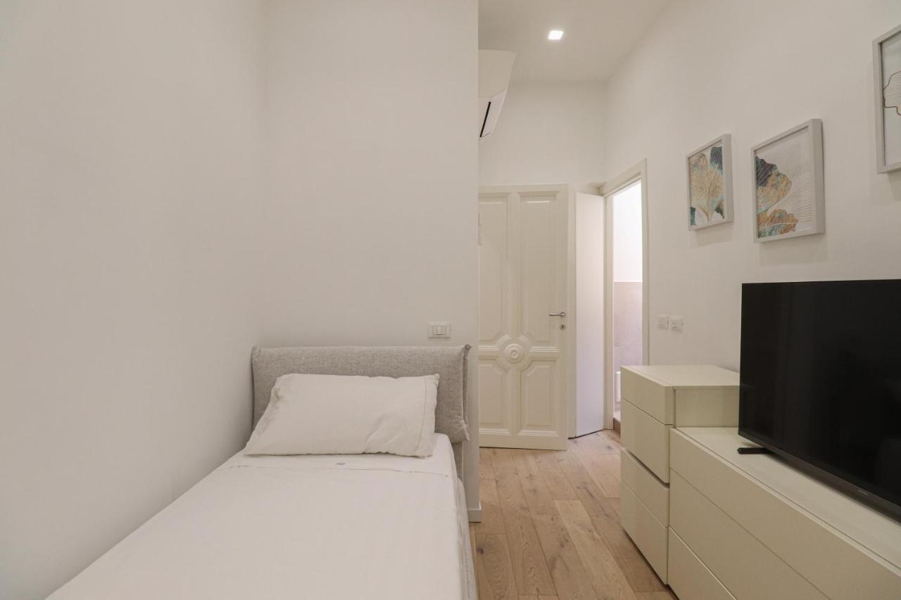 We Home - Frattina14 - Piazza Di Spagna Рим Екстер'єр фото